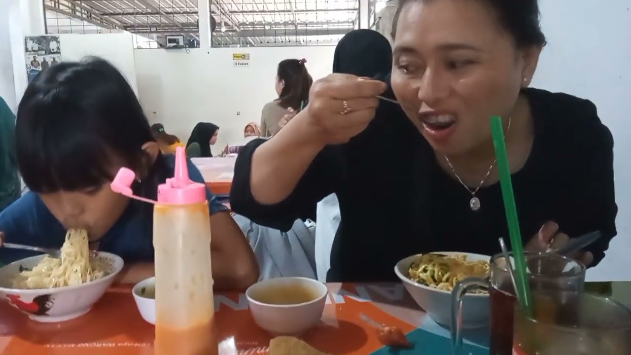 Kuliner di Mie Agung 2, Bugangan, Wonosobo. 