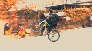 Masked Wolf | Astronut in the Ocean |Mountain bike Nepal