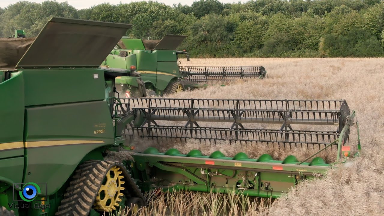 BIG TEAM JOHN DEERE 24m / Moisson au coucher du soleil