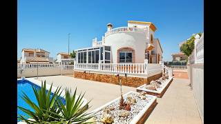 Detached Villa for sale in Pinar de Campoverde