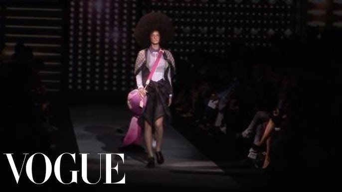 Louis Vuitton Ready To Wear Fashion Show, Collection Fall Winter 2012  presented during Paris Fashion Week. Runway look # 0011 – NOWFASHION