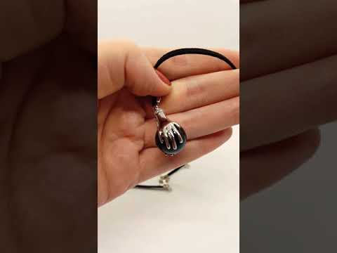 Кулон на шнурку руки натуральний камінь чорний онікс, видео 1