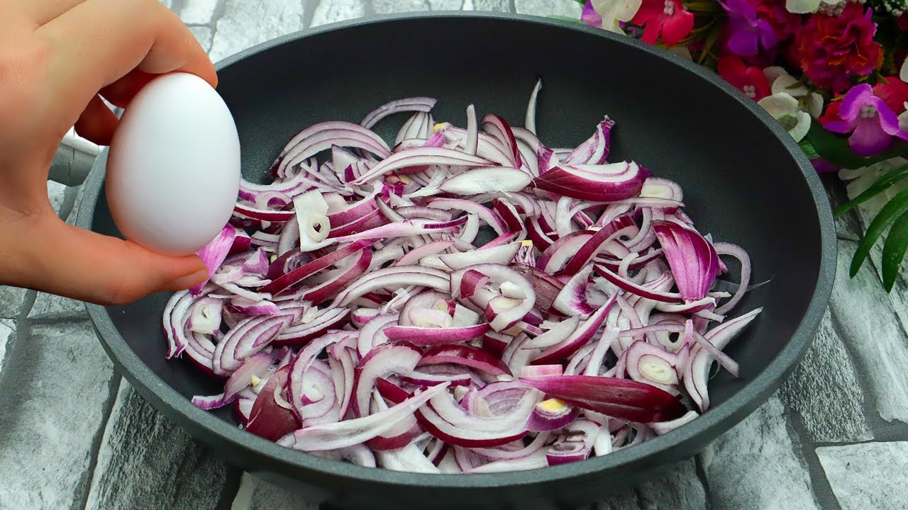 Традиционный испанский омлет ТОЛЬКО из 3 ингредиентов! 🇪🇸 Дешево, быстро и невероятно ВКУСНО! 😋