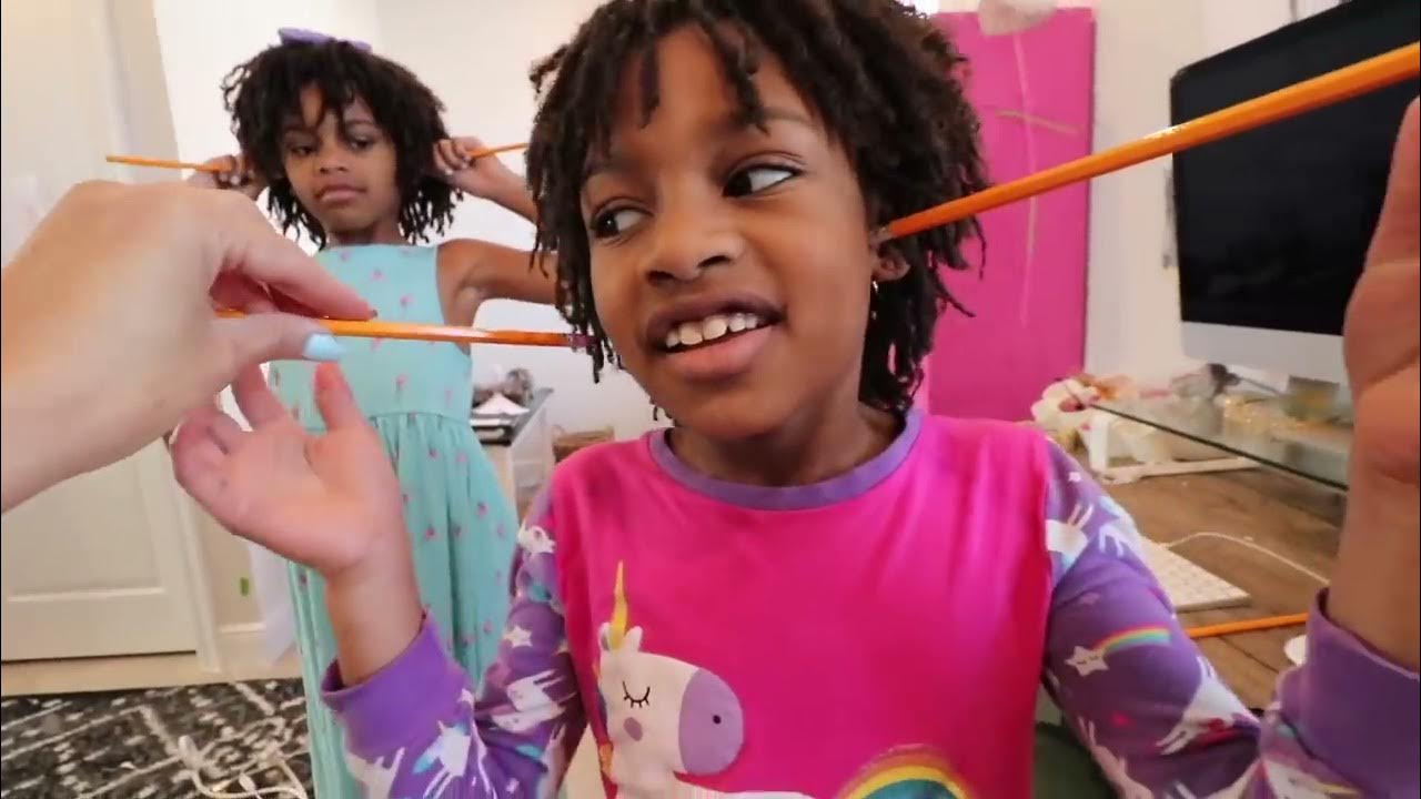 Naiah And Elli Don't Choose The Wrong Naiah and Elli Toys Show! TikTok Master Escape Room! We Can't Leave