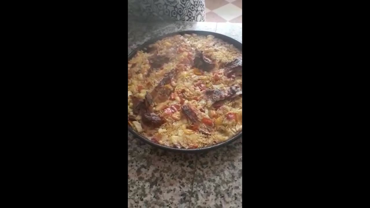 روز باللحم والخضار في الفرن من يد ماما ولا أروع