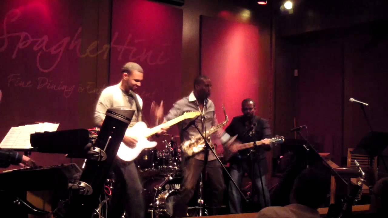 Goin' All Out - Eric Darius (Smooth Jazz Family)