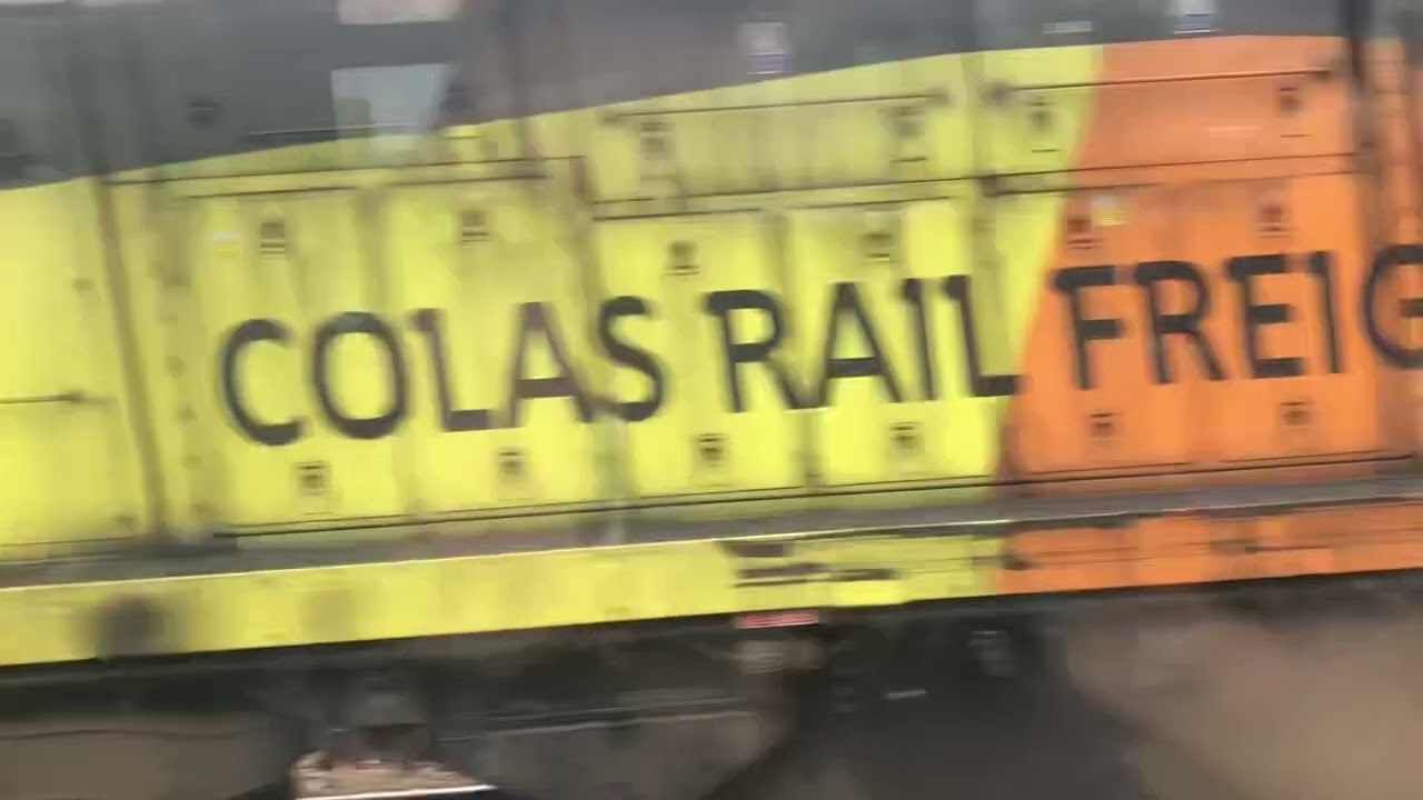 2F33 320311+320411 passing Mossend with two tone horn 7/8/24