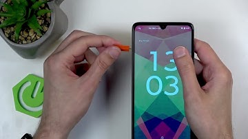 MOTOROLA Moto G06 Power – SIM-kaart en SD-kaart plaatsen