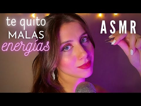 ASMR • Te quito malas ENERGÍAS !💫+ VISUALES de manos relajantes ✨ Plucking negative energy •