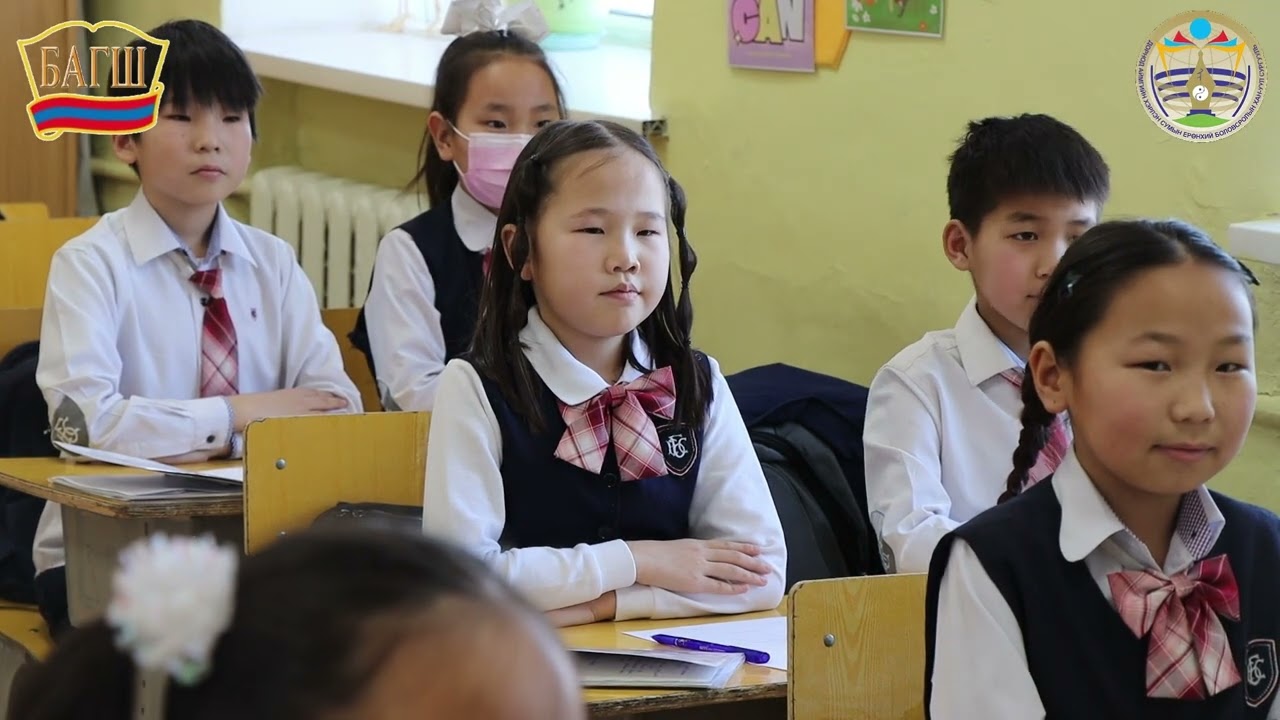 Хан-Уул сургуулийн Бага ангийн багш С.Есөн-Эрдэнэ  