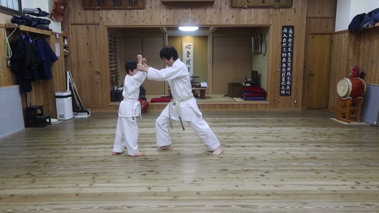 合氣護身術8級橙帯合格！ Passed Aiki Self-Defense 8th Kyu Orange
