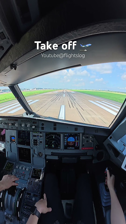 Take off ✈️ #airbus #takeoff #pilot
