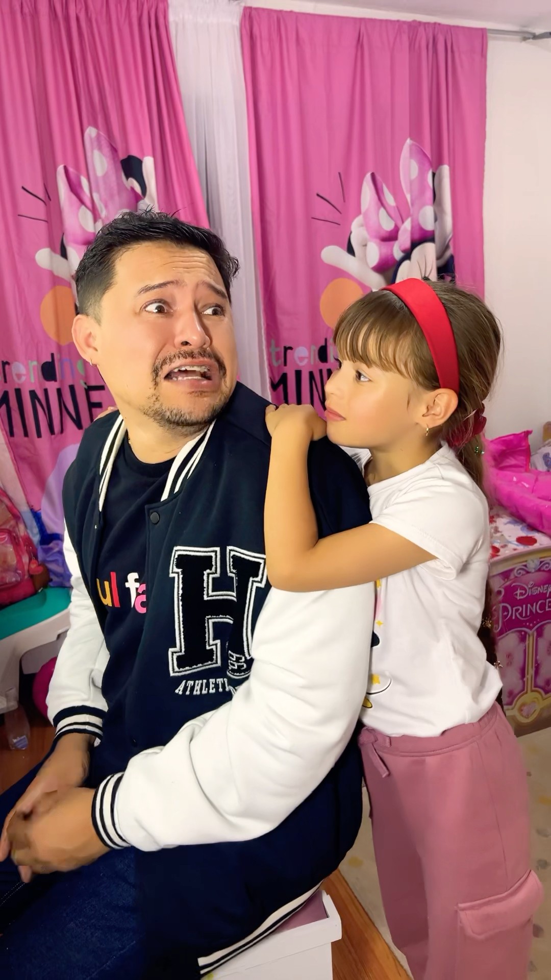 La cara de mi papá ?#humor #comedia #casosdefamilia #shortviral #familiaibañez
