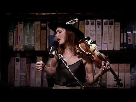 Suzanne Santo - Ghost in My Bed - 8/22/2017 - Paste Studios, New York, NY