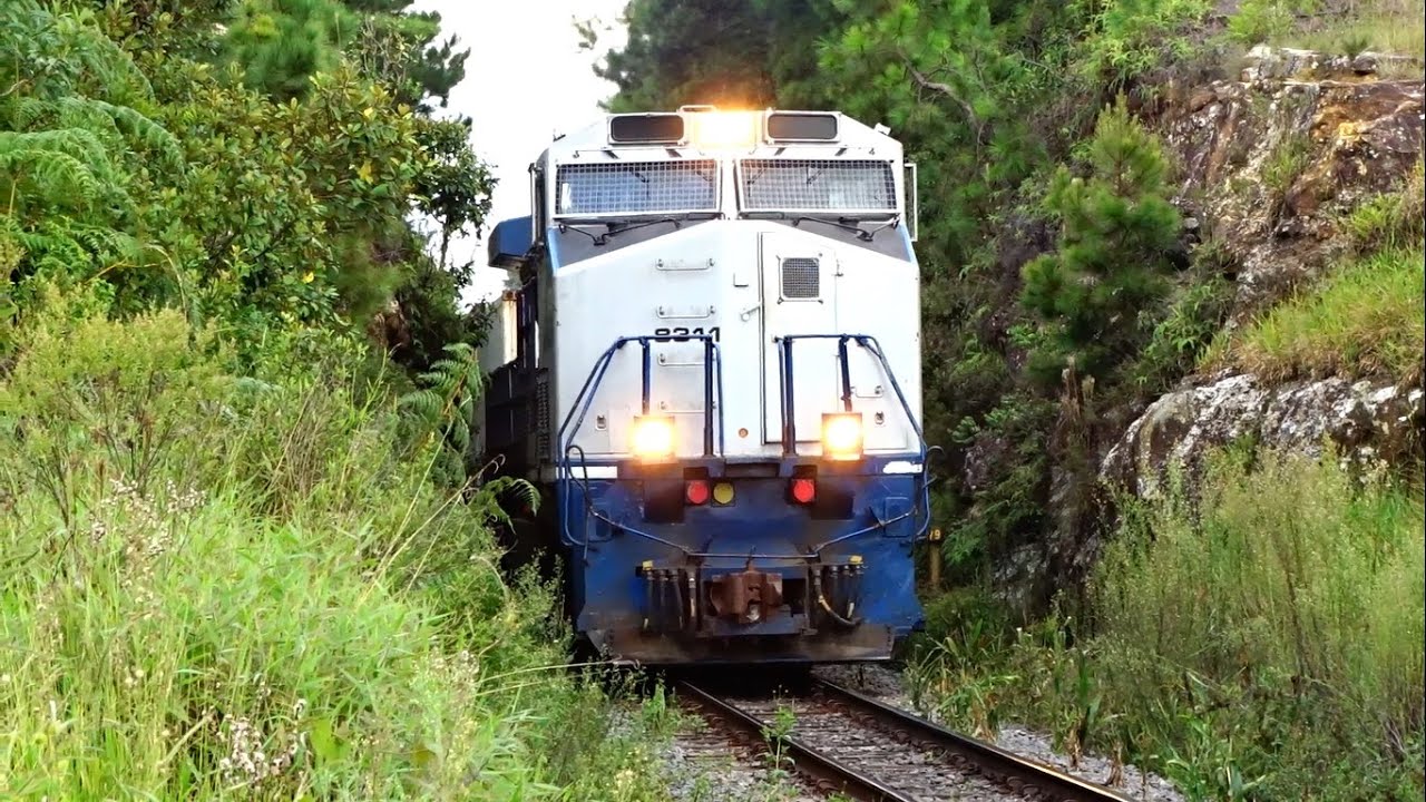 Dash Train Rumo DASH-9 #8311 da rumo no Trem com Vazios - YouTube