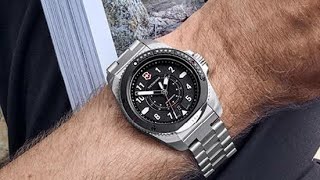 Victorinox Journey 1884 in Black, 43 mm - 242009 #victorinoxwatch