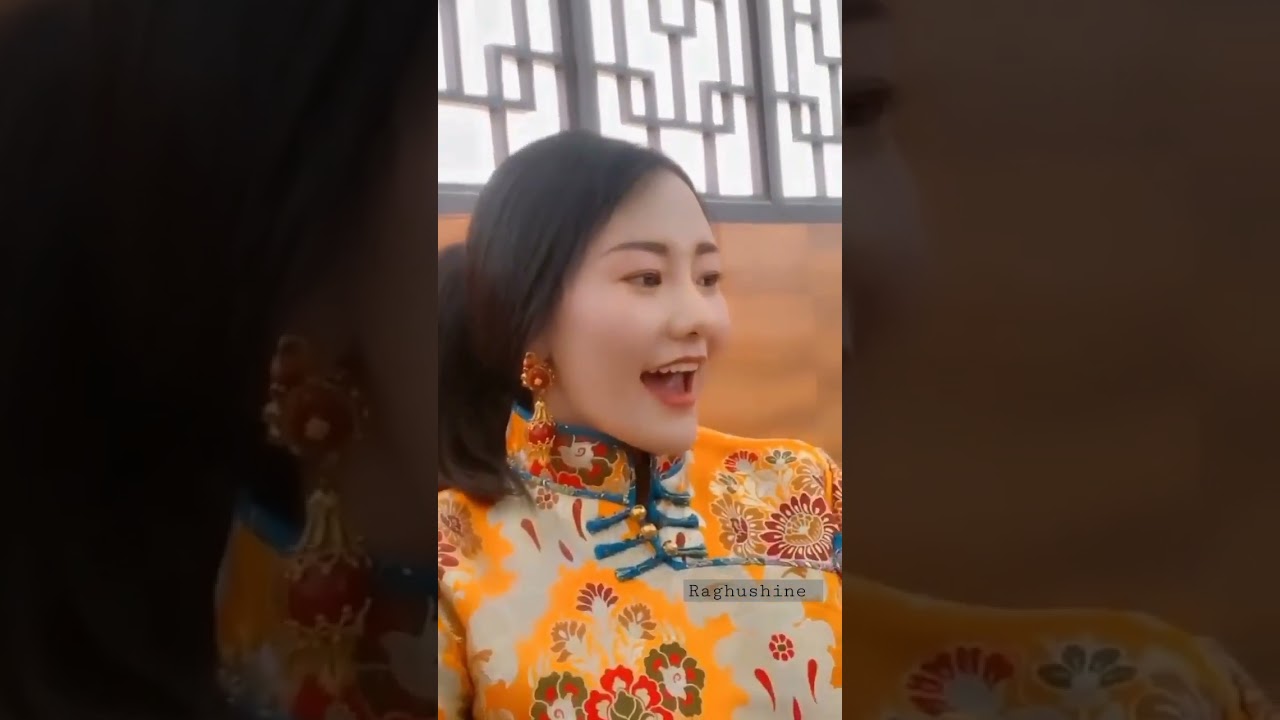 Beautiful Chinese girl music 🎶🎼/ Chinese girl singing