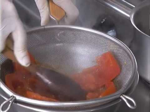 Ранок-панок. Світлана Бурчак готує томатно-моркв'яний суп