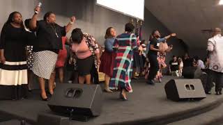 Crazy Praise Break at The Harvest Tabernacle Church!!! 10/7/18 chords
