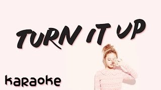 Lee Hi - Turn it Up [karaoke]