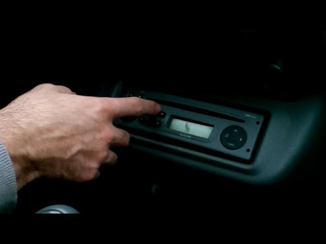 How to remove the original car radio. Twingo 