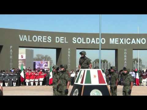 Incineración de Banderas en el Parque Bicentenario de Celaya