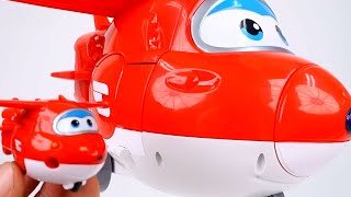 Deliver Surprise Eggs with Superwings Giant Jet! #toymarttv