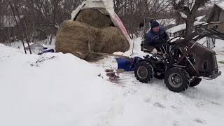 Мини трактор переломка 4×4 .15 лс. с куном.Тоскает тюки сена .
