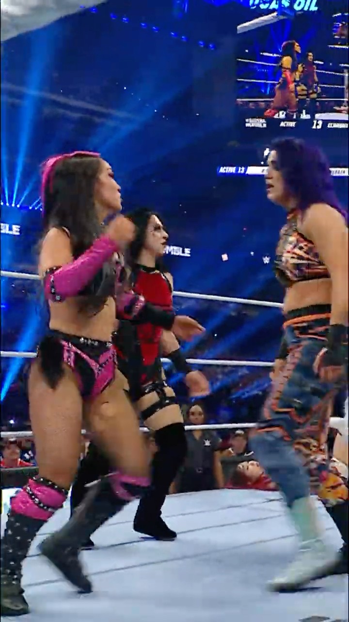 What a #RoyalRumble moment! ?