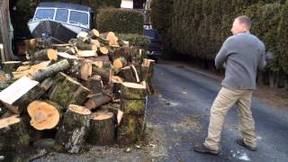Simple quick and easy way to split Firewood