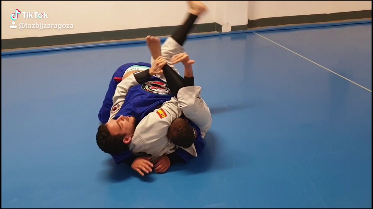 BJJ "The buggy choke" YouTube