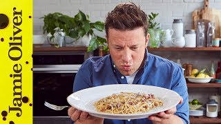 Jak vyrobit klasickou Carbonaru | Jamie Oliver