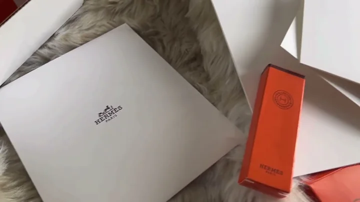 Unboxing the new version of Hermes oran sandals