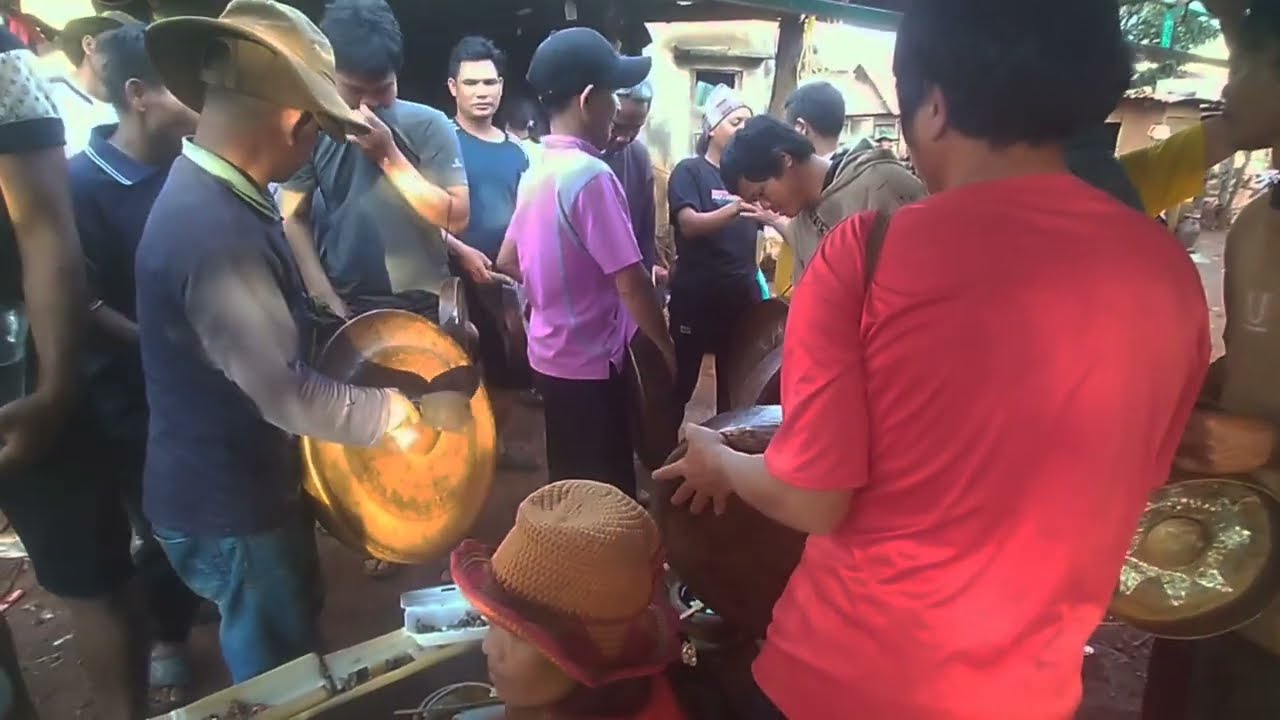 Đanh chiềng  Bo ma tai làng AR TRỢ chiều ngày 22 /10