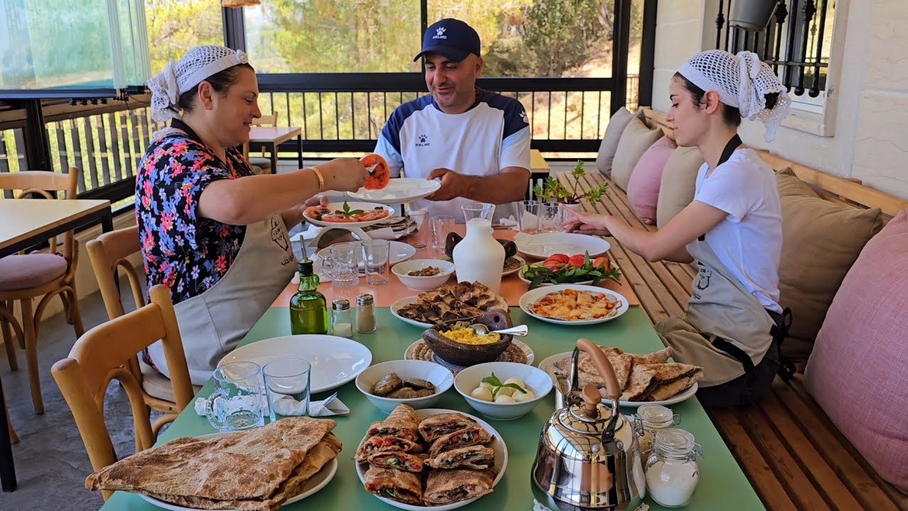 أطيب ترويقة لبنانية جبلية من صاج ريما في بلدة الرملية في جبل لبنان.