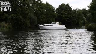 Sheerline 955 on test with Motor Boats Monthly