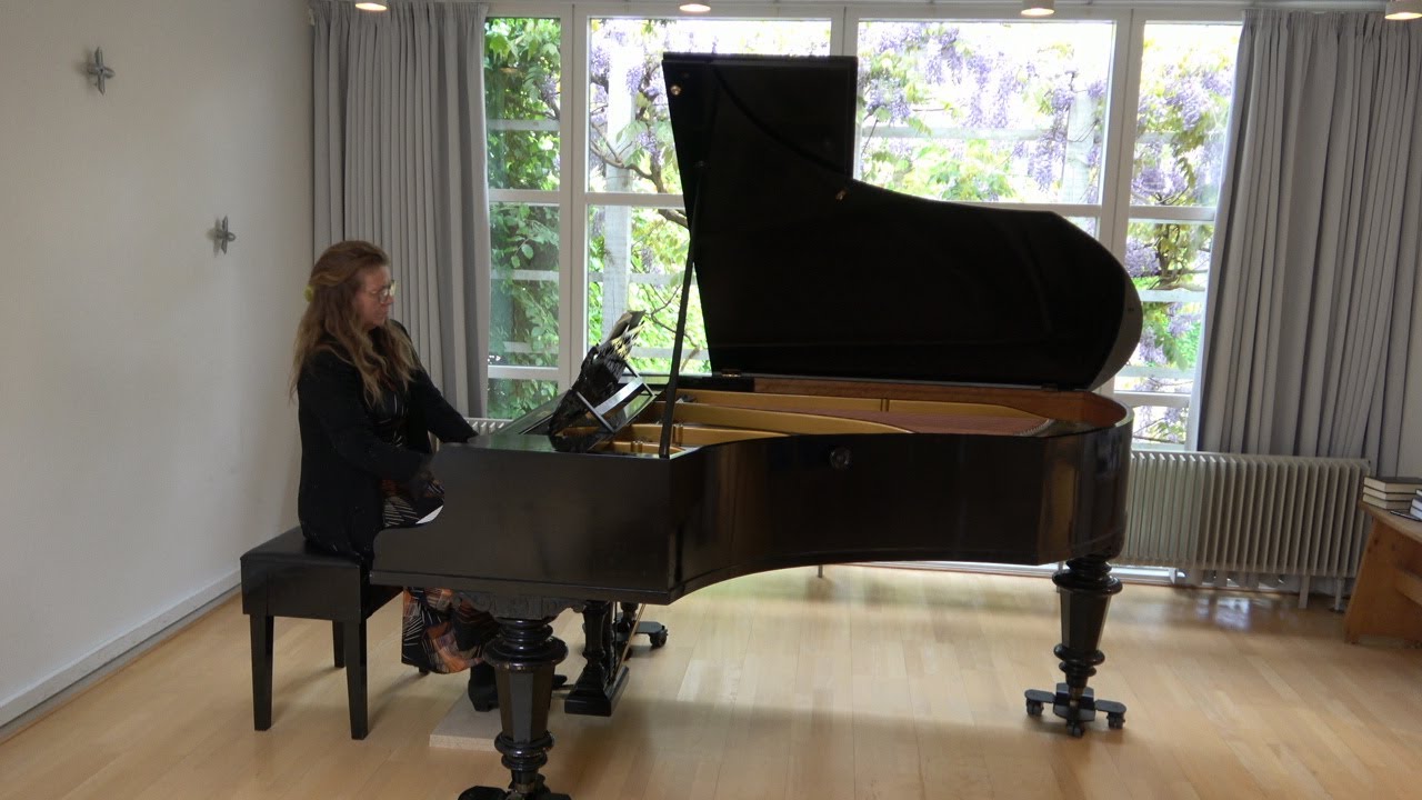 Chopin - Klaverkoncert nr. 1 (1 sats), Christina Bjørkøe (promo)