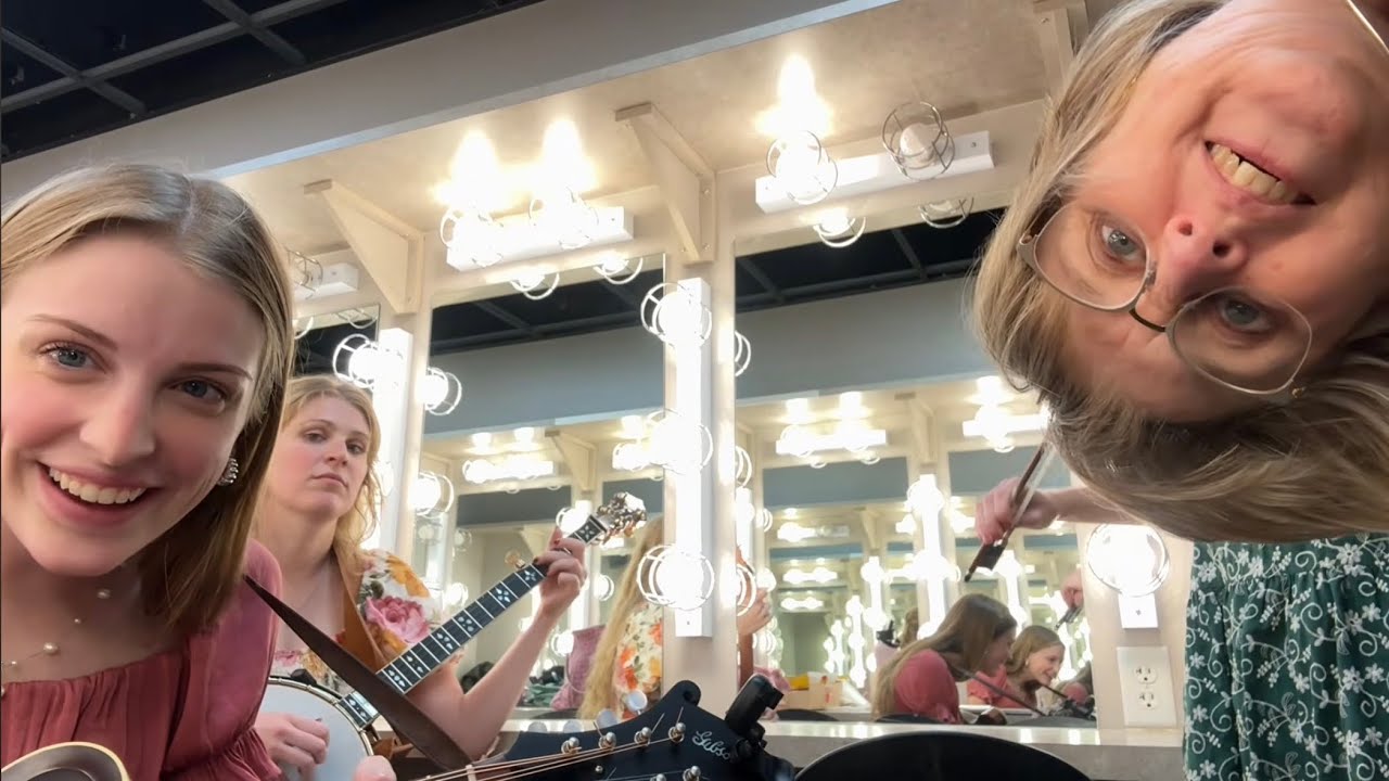 1 Broken String, 2 Sisters Sing | Iowa 