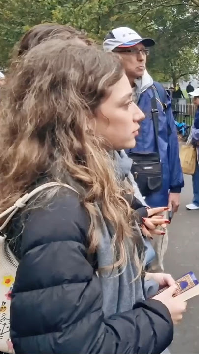 She Says Alhamdulillah! Mansur | Speakers Corner