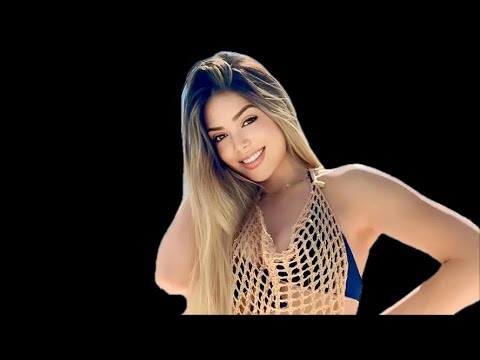 Melody posta foto na piscina e desafia seguidores 'Duvido me dar boa tarde'