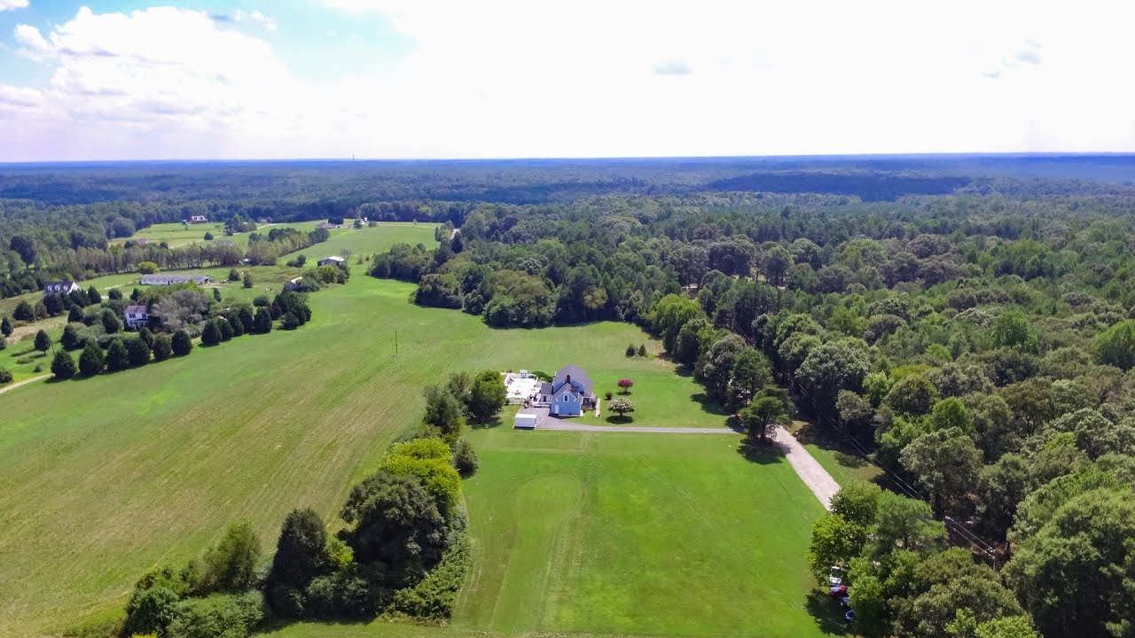 Hanover County Home for sale with acreage 17646 Level Drive Doswell