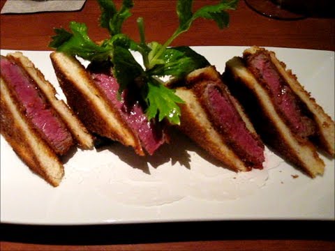 洋食 泉(大阪・福島)オムライスとビーフカツサンド
