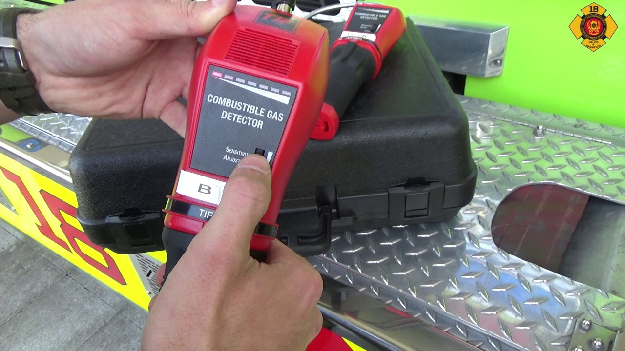 Excelente calidad LCD digital Detector de gas combustible Automoci/ón Localizaci/ón de fugas Determinar alarma Tester Analizador de Gas con la luz de sonido