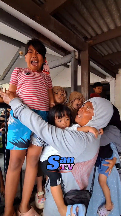Bocil was calmed down by his father.