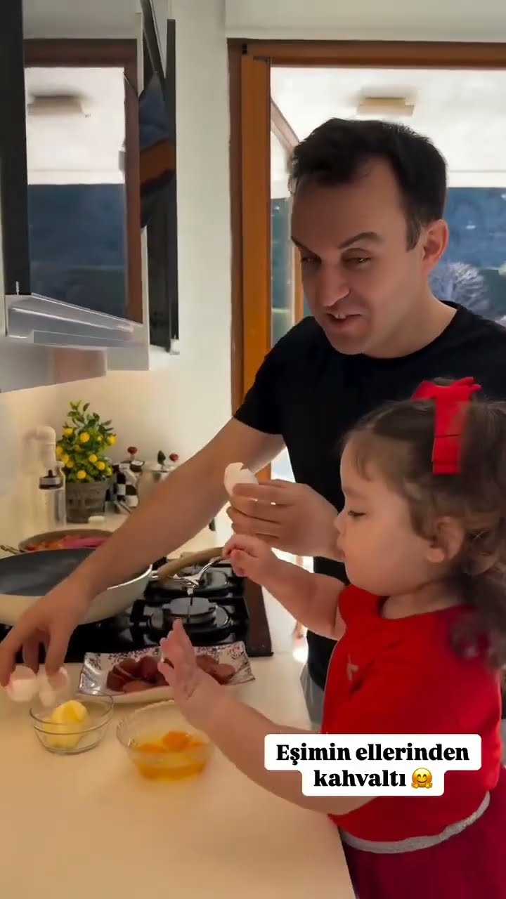 Eşimin ellerinden kahvaltı ?