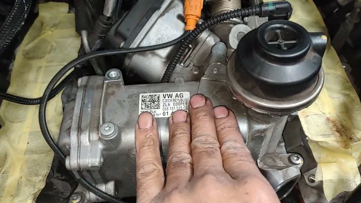 Porsche Cayenne Diesel - Coolant leaking repairs Part7 (checking intake manifold for soot blockage)