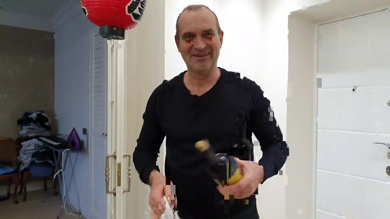 Виталик повесил люстру..мой ответ - YouTube