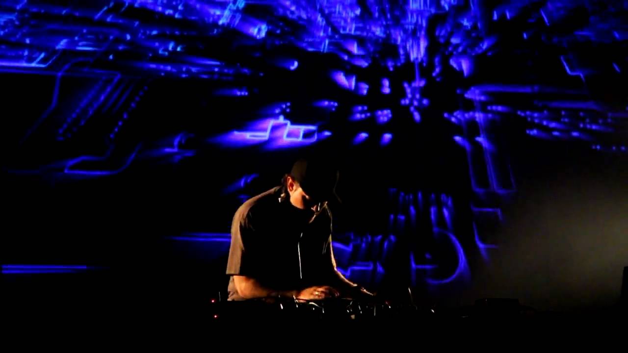 dj shadow in israel - YouTube