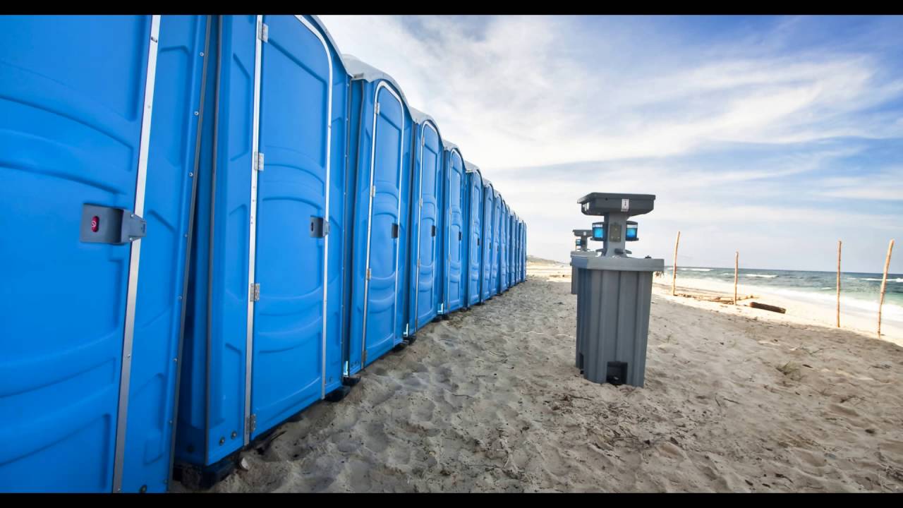 Plastic portable toilet