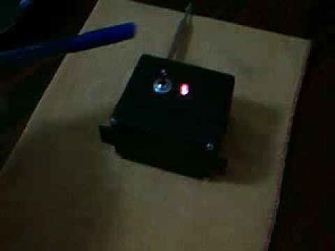 Simple Static Electricity Detector - YouTube